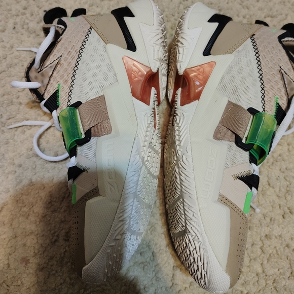 Jordan Why Not? - Picture 3 of 4